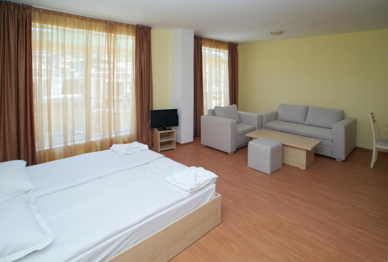 Aparthotel Anixi Обзор Экстерьер фото